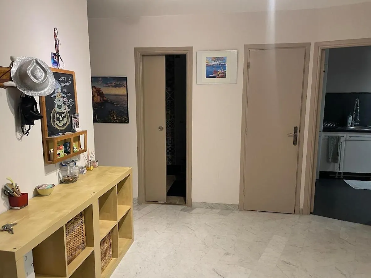 Large 2-Room Bright Sea View Near Airport ニース 0*,